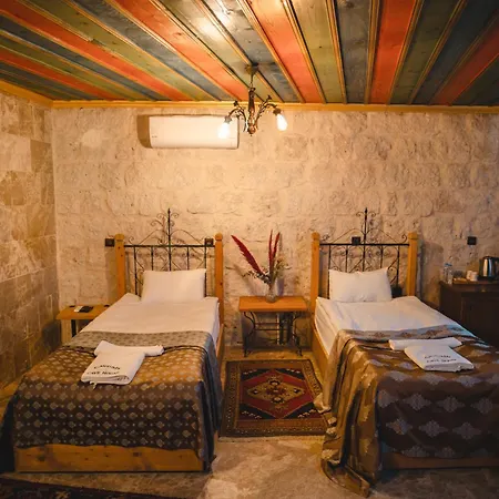 Bed and Breakfast Cavusin Cave House-Cappadocia Göreme Zewnętrze zdjęcie