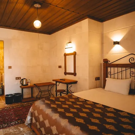 Bed and Breakfast Cavusin Cave House-Cappadocia Göreme Zewnętrze zdjęcie