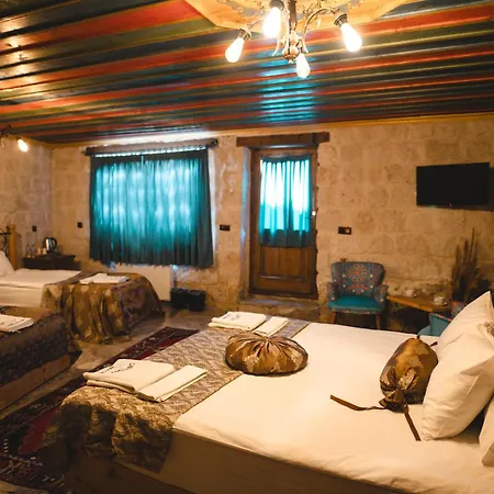 Bed and Breakfast Cavusin Cave House-Cappadocia Göreme Zewnętrze zdjęcie
