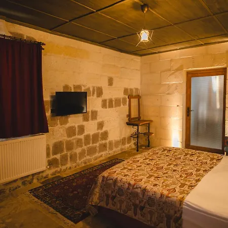 Bed and Breakfast Cavusin Cave House-Cappadocia Göreme Zewnętrze zdjęcie