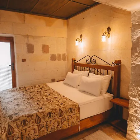Bed and Breakfast Cavusin Cave House-Cappadocia Göreme Zewnętrze zdjęcie