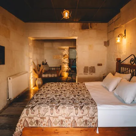 Bed and Breakfast Cavusin Cave House-Cappadocia Göreme Zewnętrze zdjęcie