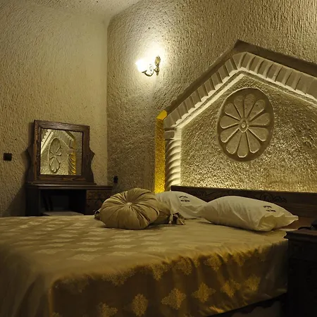 Bed and Breakfast Cavusin Cave House-Cappadocia Göreme Zewnętrze zdjęcie