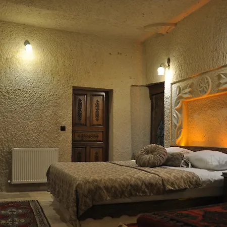 Bed and Breakfast Cavusin Cave House-Cappadocia Göreme Zewnętrze zdjęcie