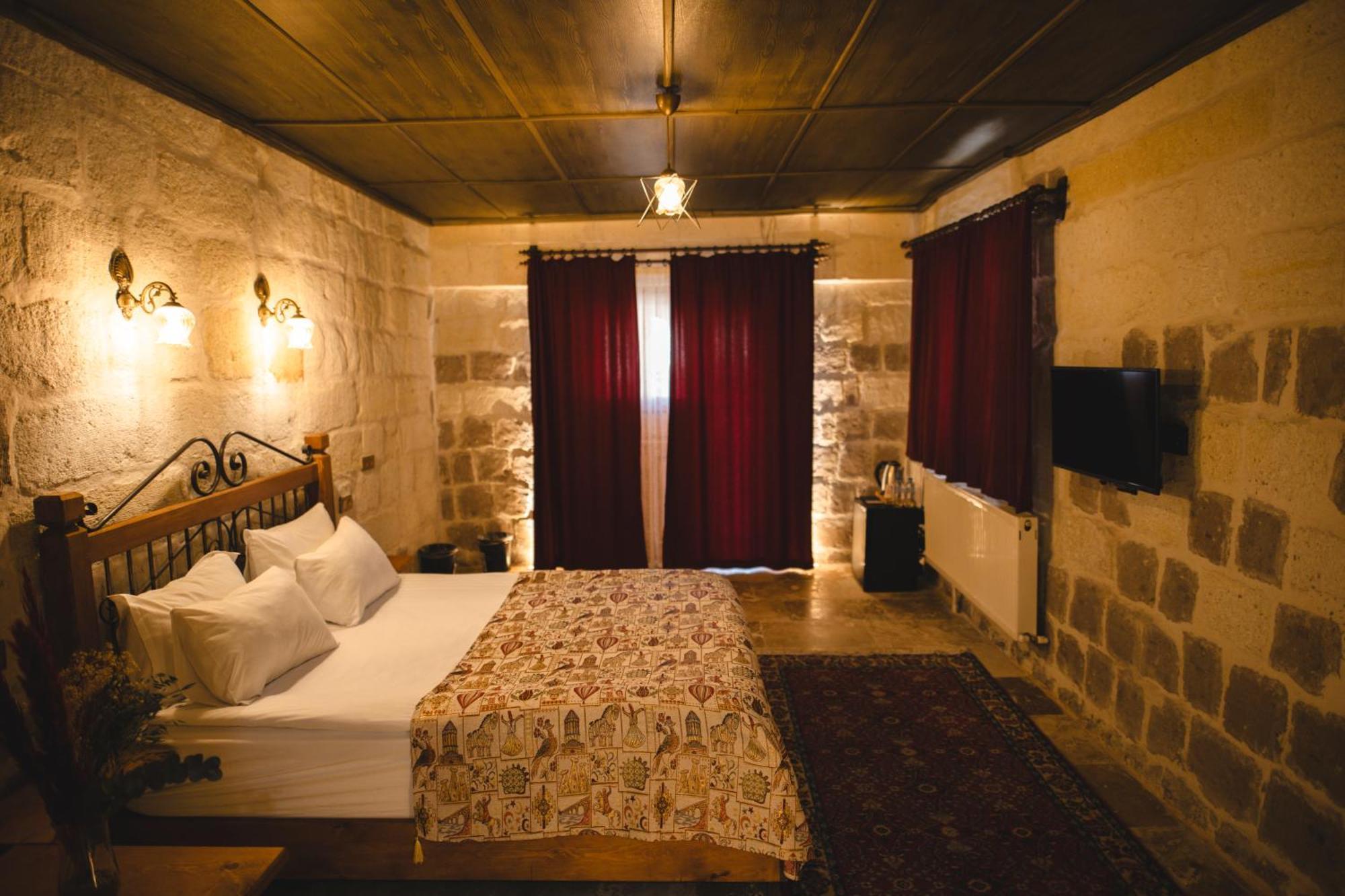 Cavusin Cave House-cappadocia Bed & Breakfast 2*