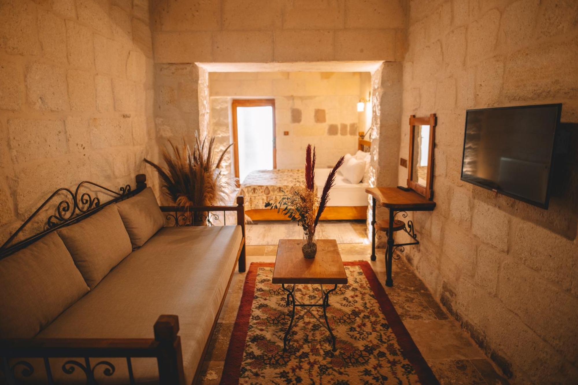 Bed & Breakfast Cavusin Cave House-cappadocia