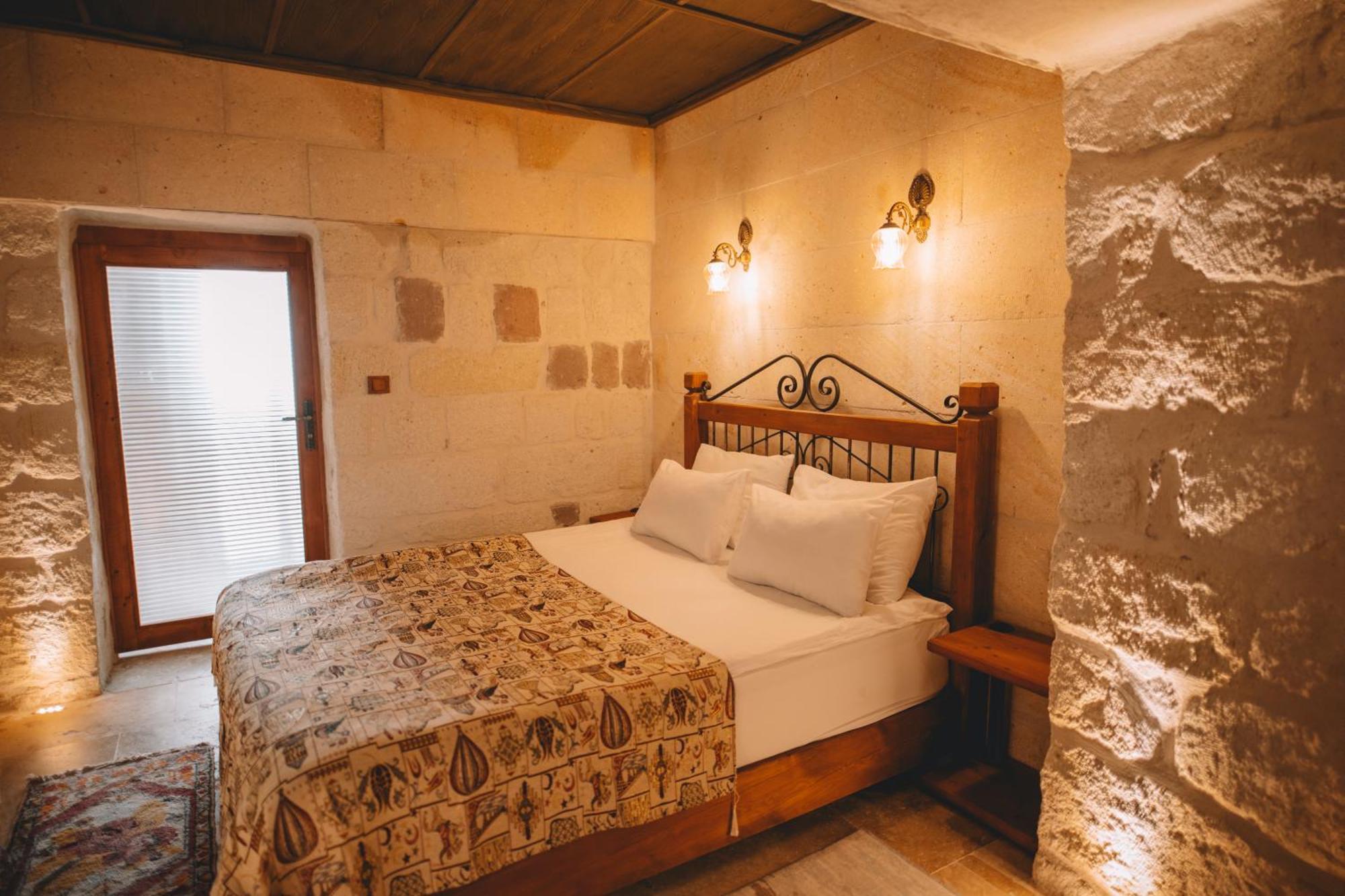 Cavusin Cave House-cappadocia Bed & Breakfast 2*