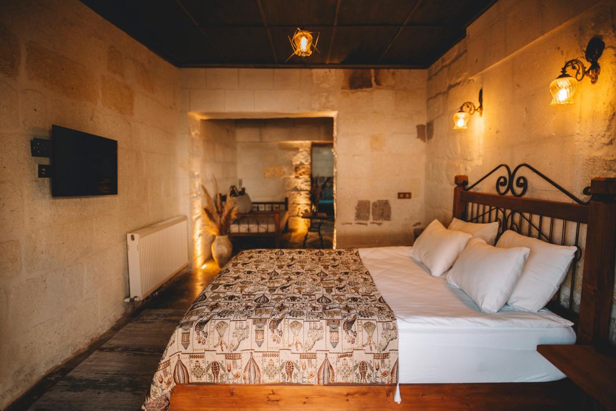 Bed & Breakfast Cavusin Cave House-cappadocia