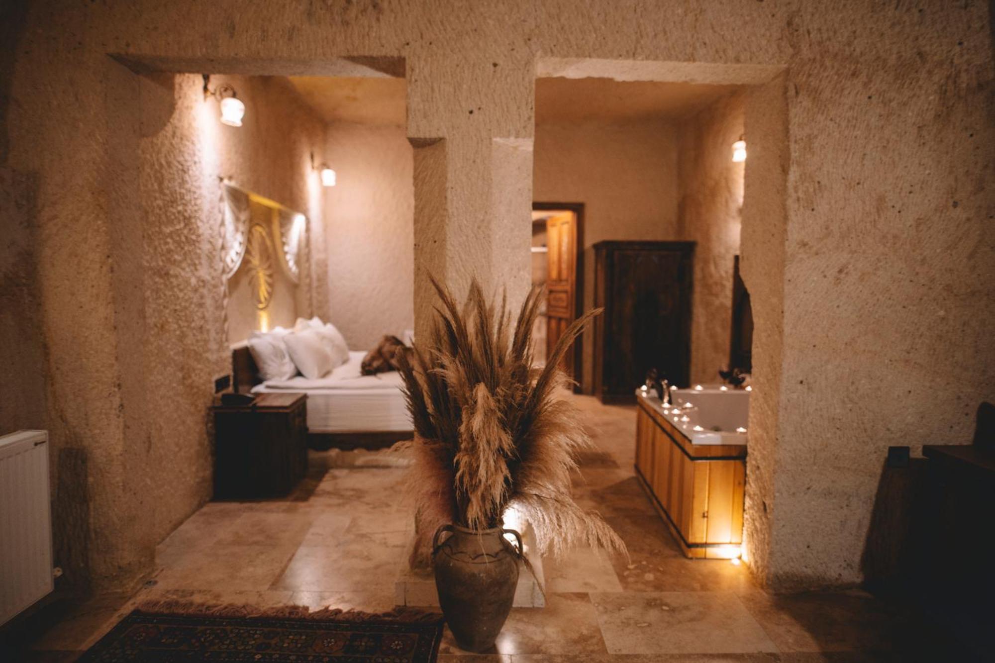 Cavusin Cave House-cappadocia Bed & Breakfast